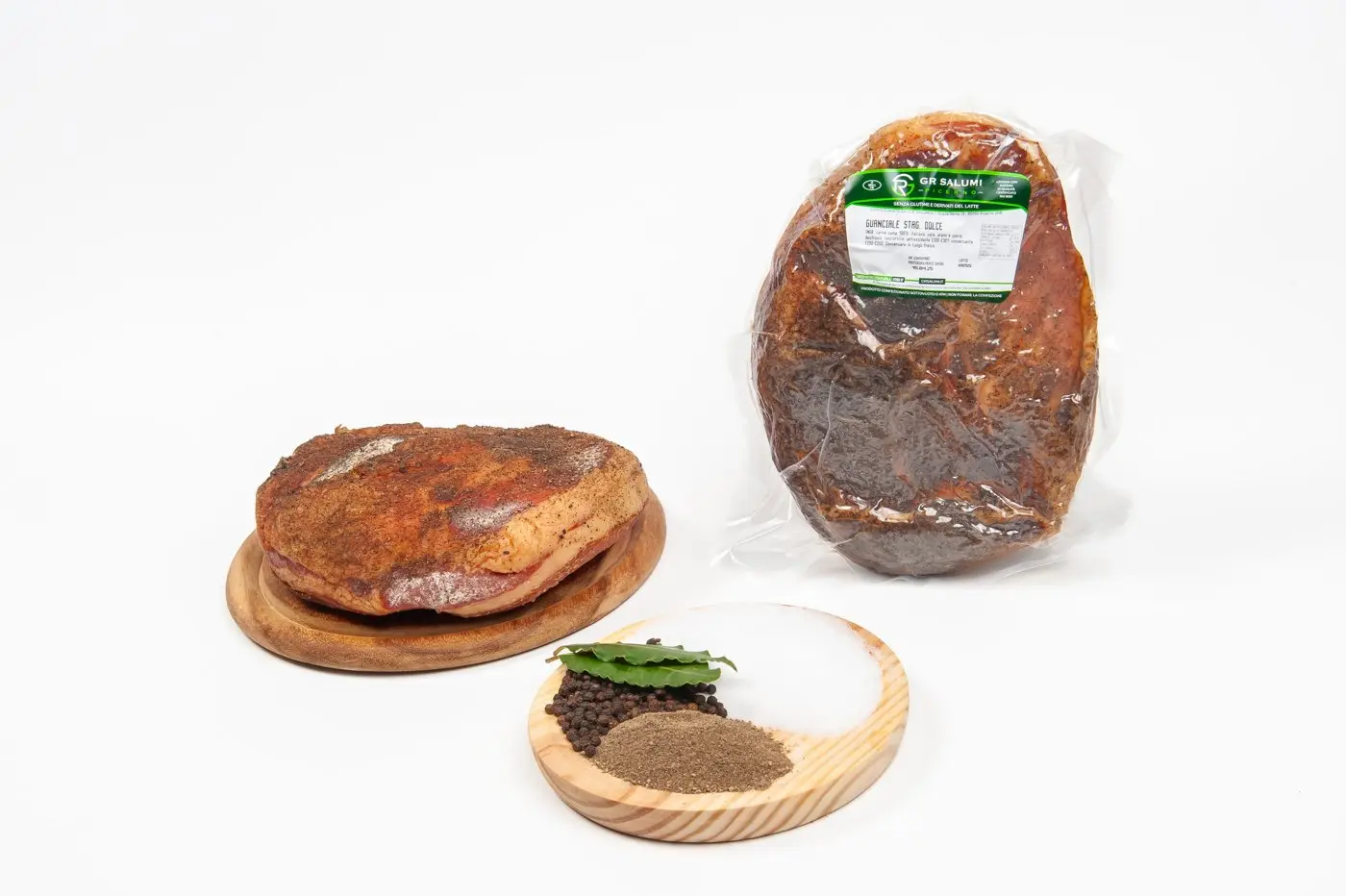 Guanciale al pepe stagionato met�/intero
