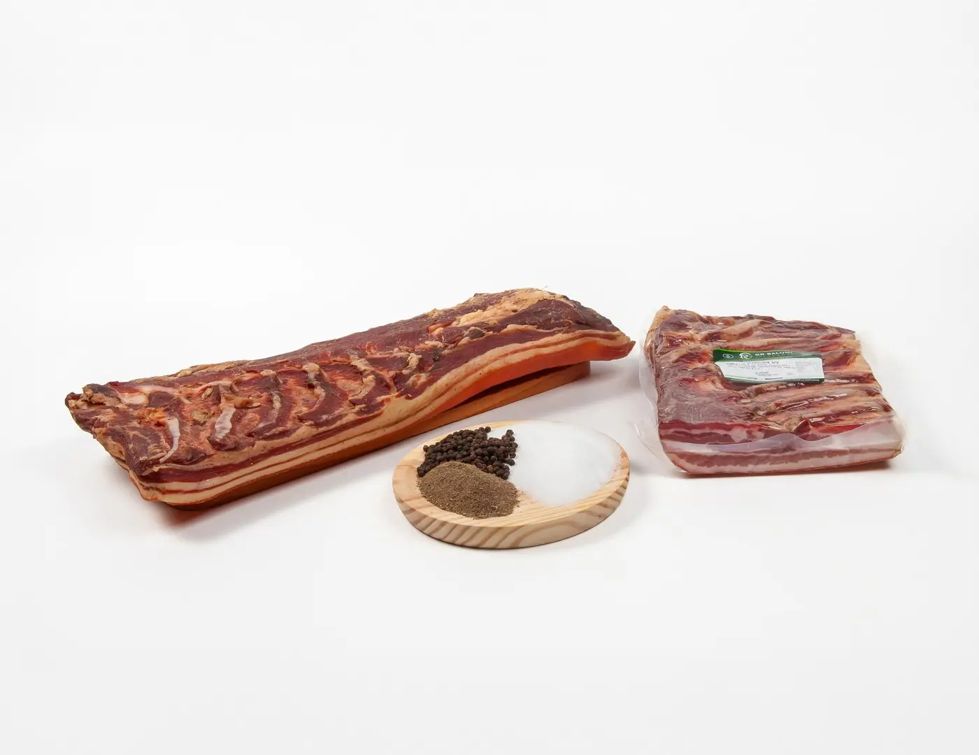 Pancetta tesa affumicata met� sottovuoto