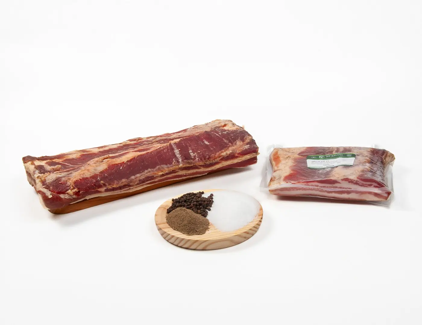 Pancetta tesa dolce stagionata met� sottovuoto